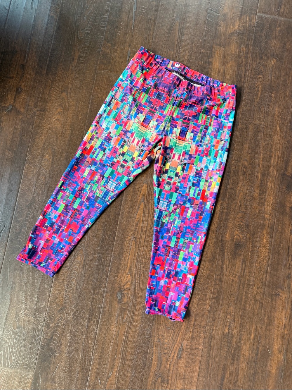 Women’s Multicolor Pixel Capris - Bright Geo Print